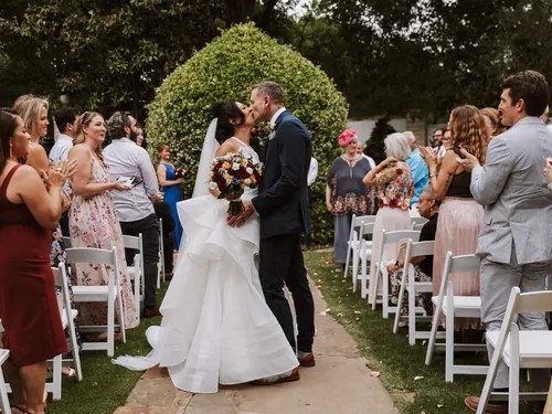 Past wedding at Hummingbird House, Manchaca, TX