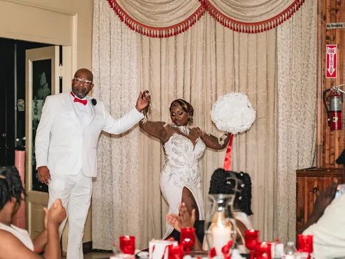 Past wedding at King's Banquet Hall, Houston, TX
