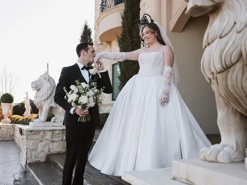 Knotting Hill Place wedding venue interior, Little Elm, TX