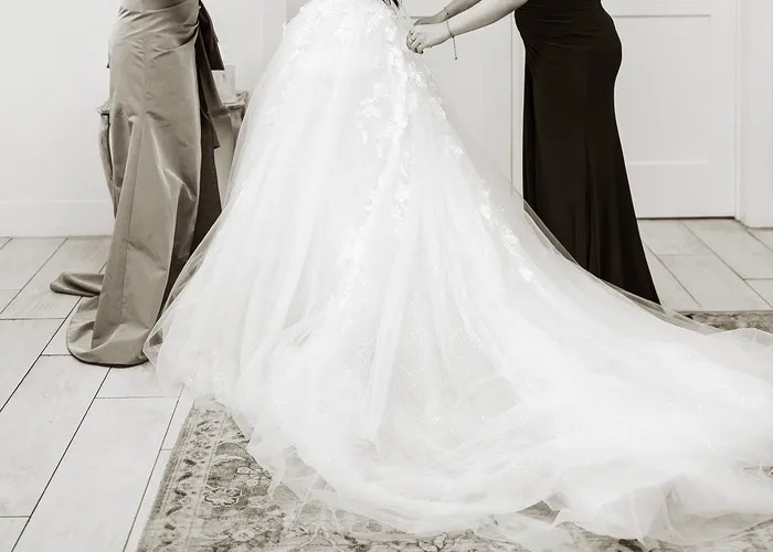 Wedding ceremony at The Meekermark, Magnolia, TX