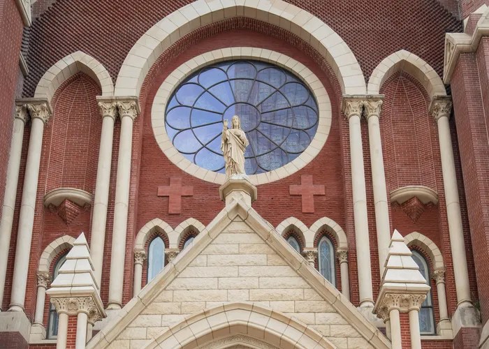 Wedding party celebration at National Shrine Cathedral of Our Lady of Guadalupe, Dallas, TX