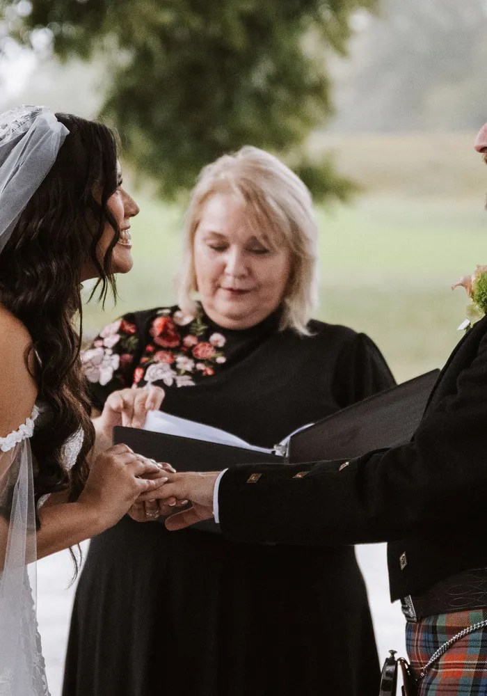 Bride and groom portrait at Pecan Grove Plantation Country Club, Richmond, TX