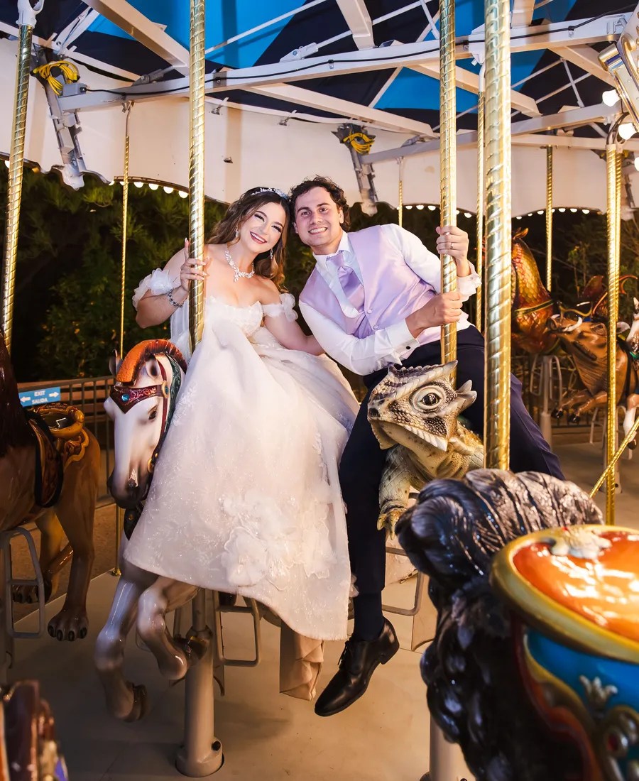 Wedding photography and videography by Weddings Unlimited at Phoenix Zoo