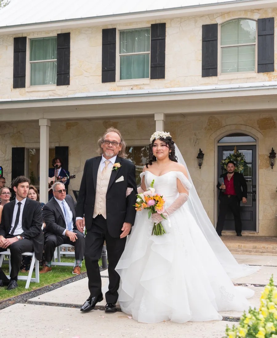 Sparrow Field Estate wedding venue in Hondo, TX