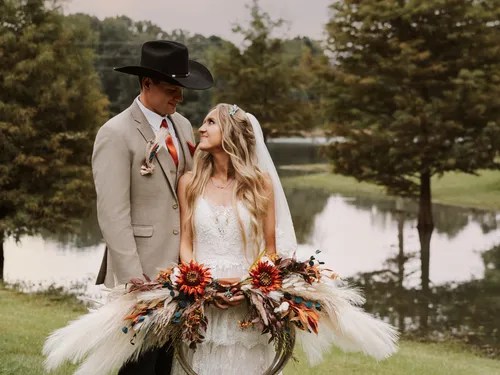 Past wedding at The Farmhouse Retreat, Chandler, TX