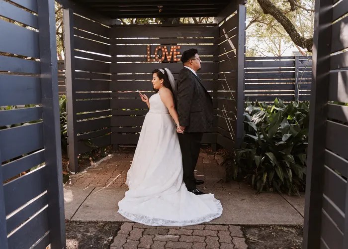 Wedding ceremony at The Vale, Conroe, TX
