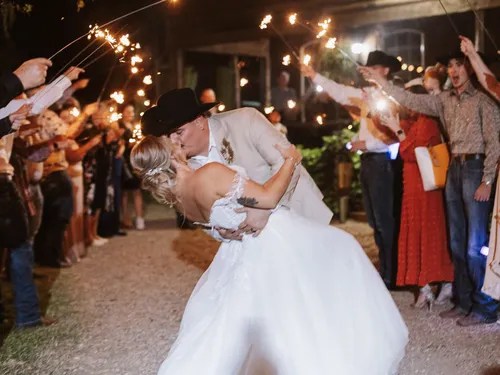 Past wedding at Winding Brooks, Ennis, TX
