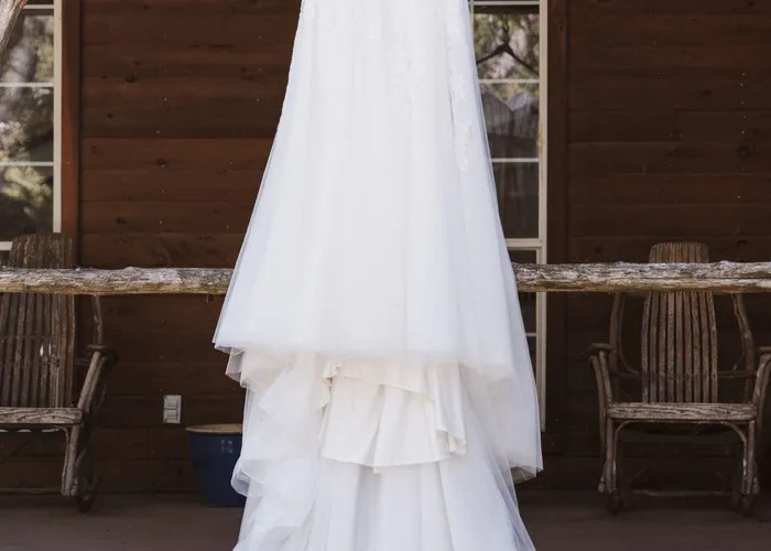 Wedding ceremony at Winding Brooks, Ennis, TX