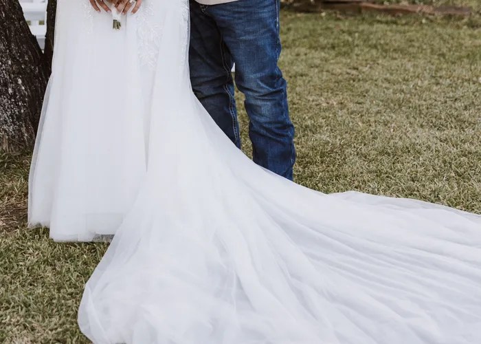 Candid wedding moment at Winding Brooks, Ennis, TX