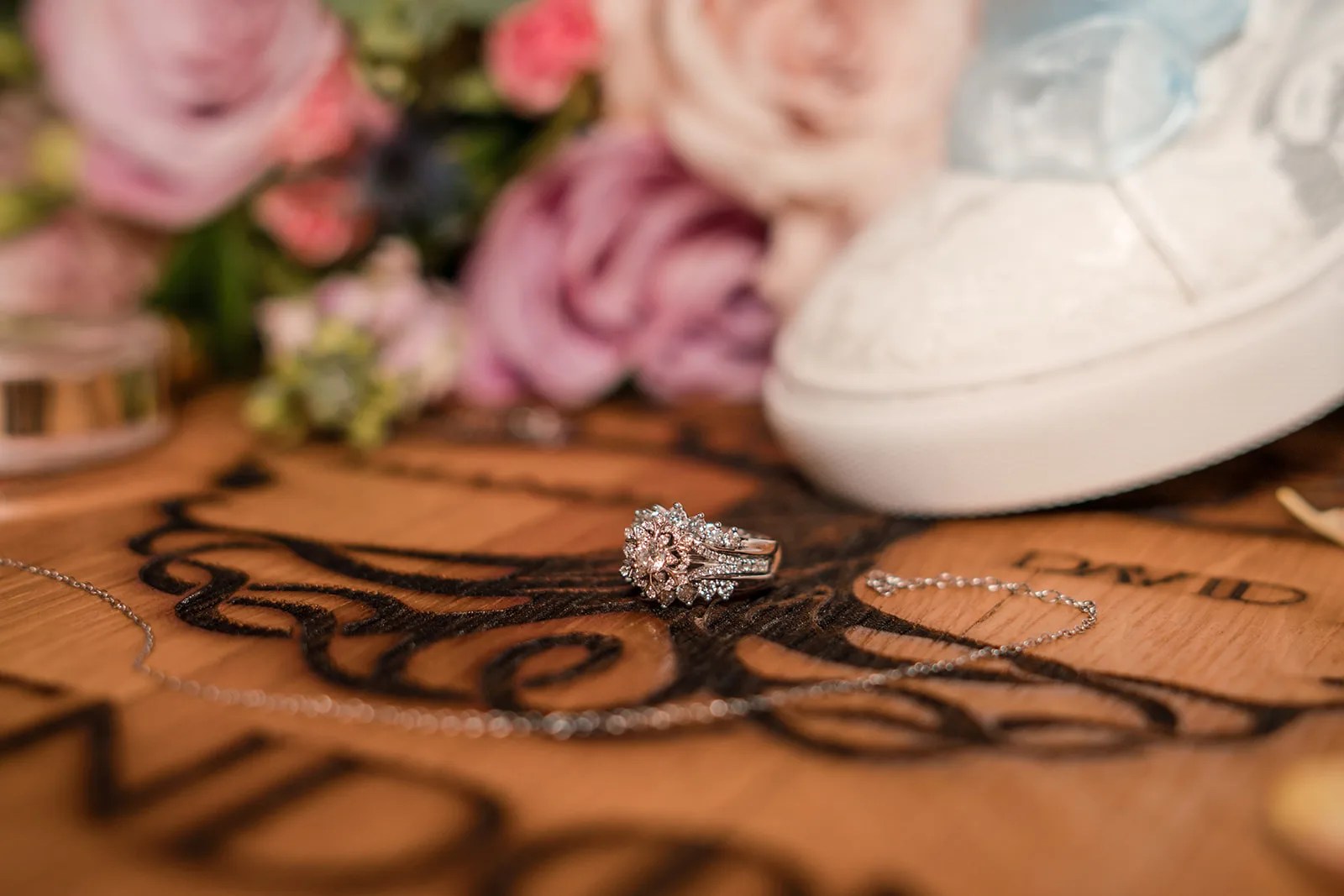 Wedding cake detail at Agave Estates in Katy, TX