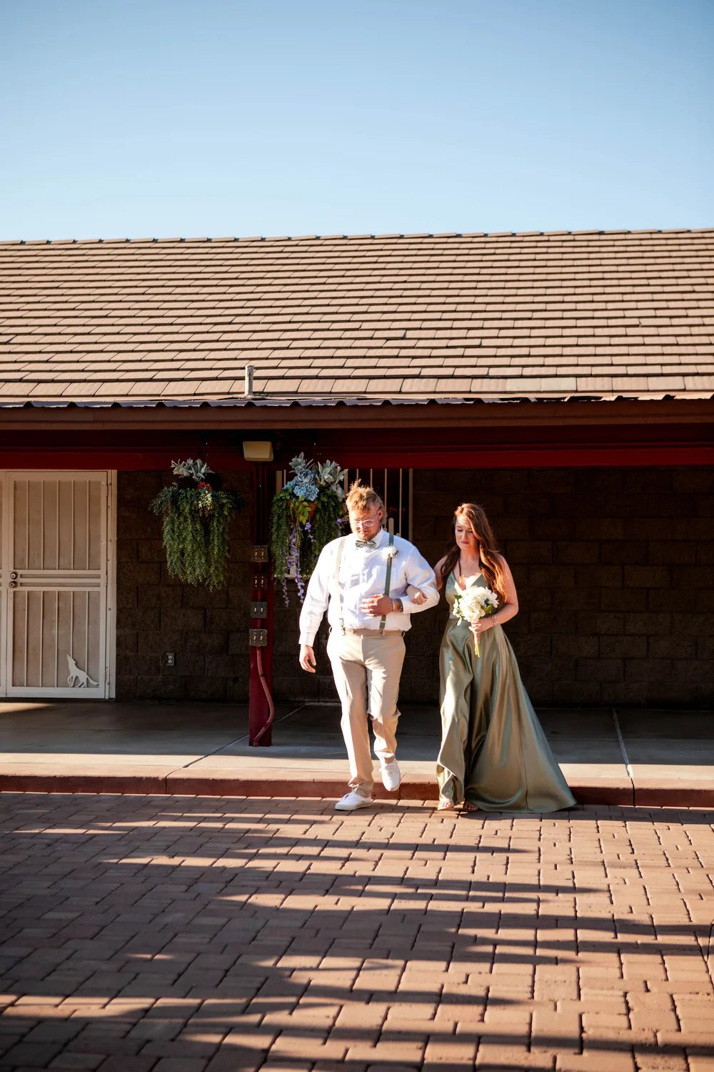 Outdoor ceremony on the courtyard at Ashley's Backyard near Phoenix