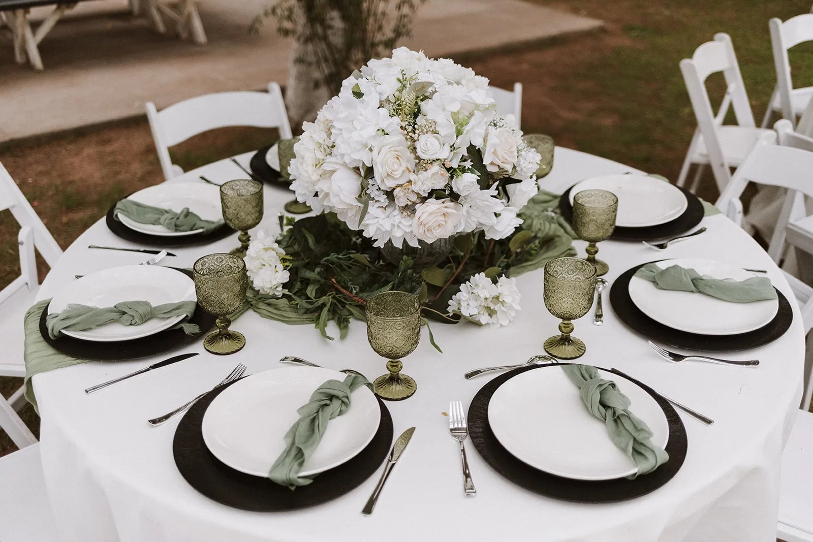 Wedding table setting at Kelly's Cottage at Kelly's Cottage, Tolleson, AZ