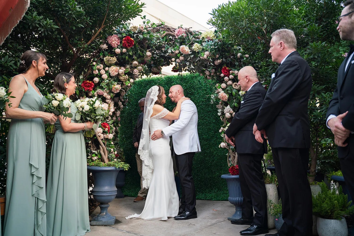 Vows at the rose hedge at Little Hen, Houston, TX