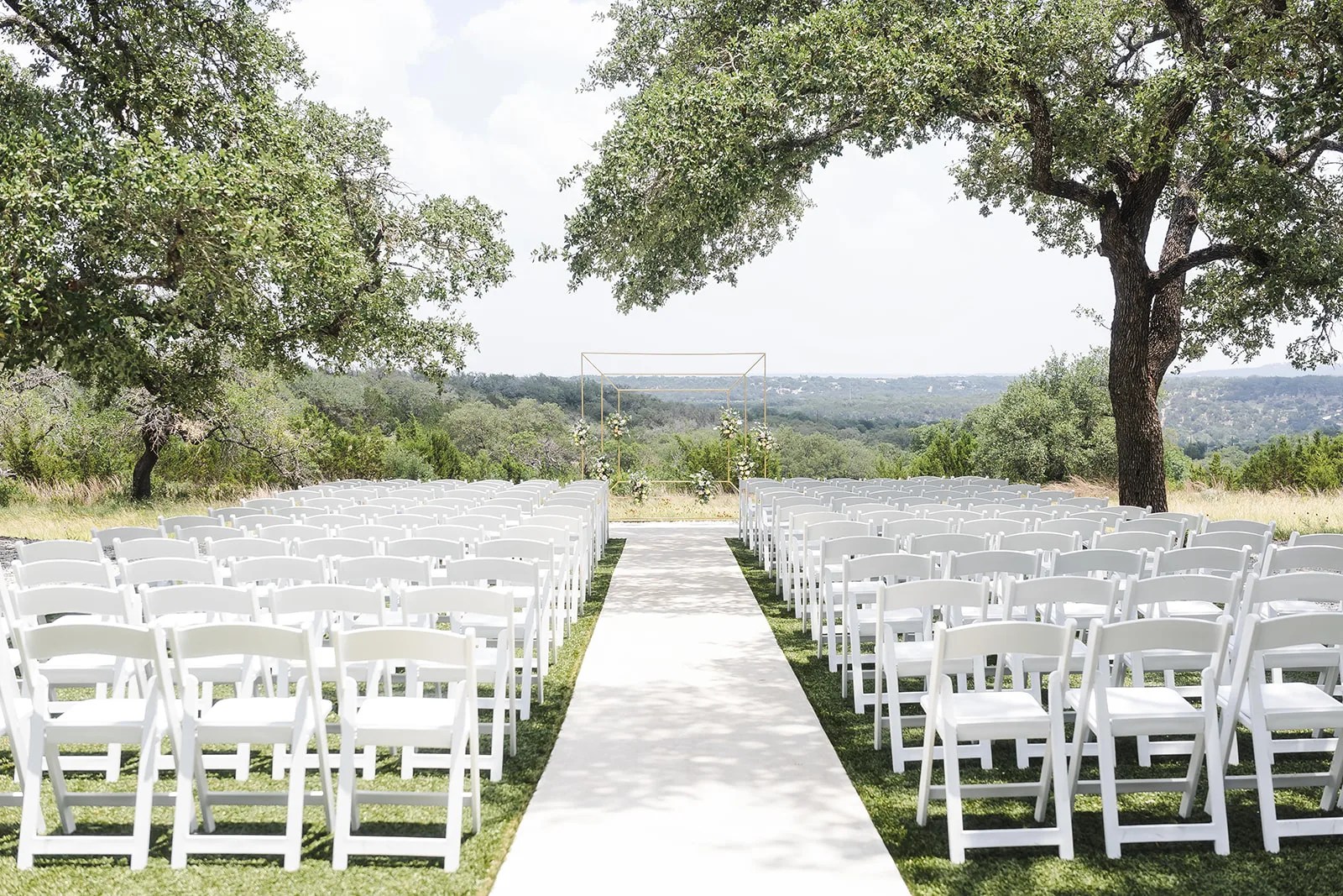 Mae's Ridge wedding venue in Johnson City, TX