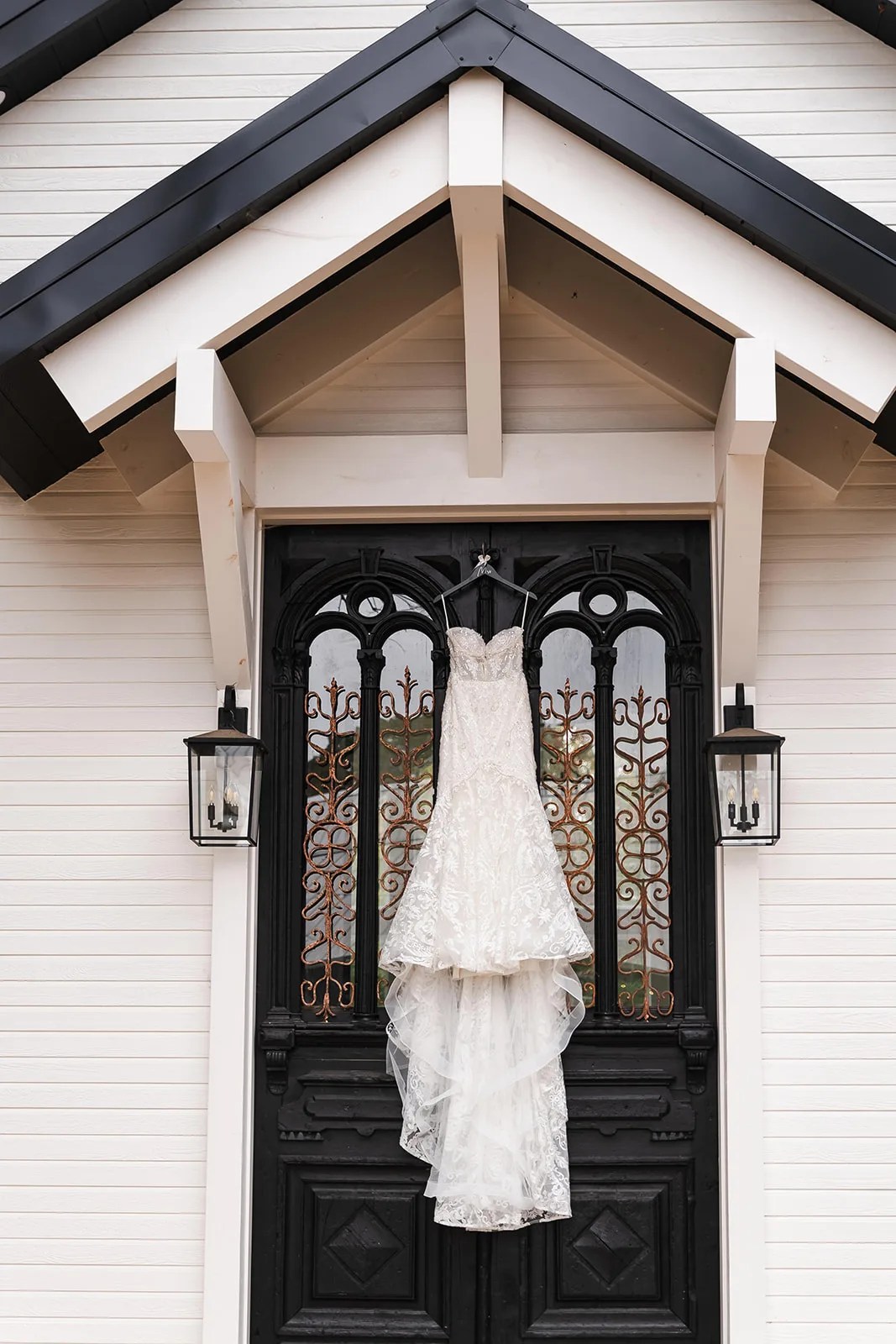 The dress between the lanterns at The Black Oak, Sulphur Springs, TX