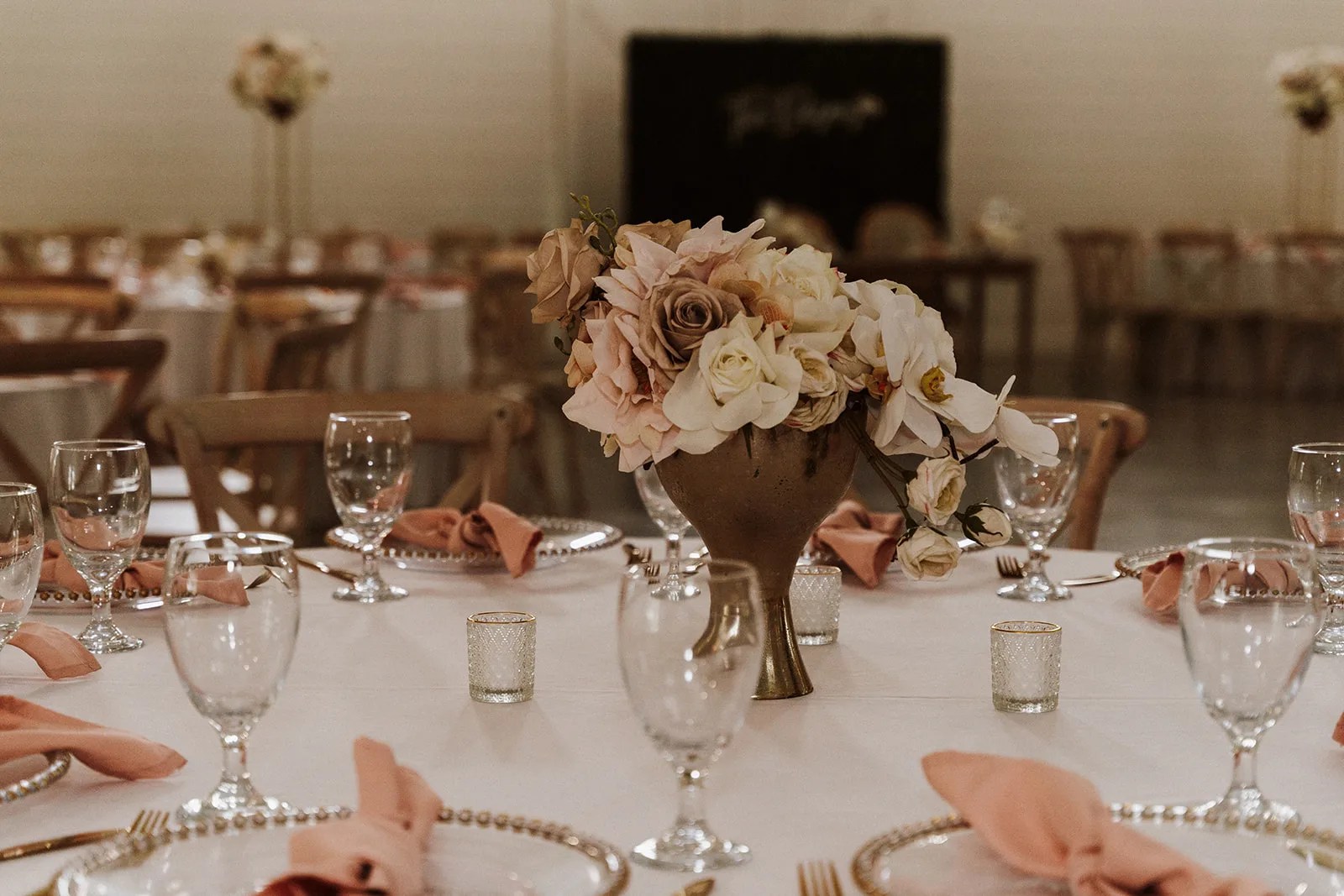 Wedding tablescape at The Evermore in Edna, TX