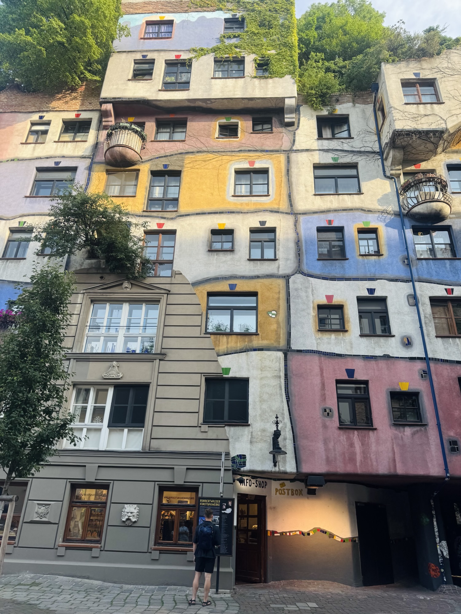 Hundertwasserhaus i