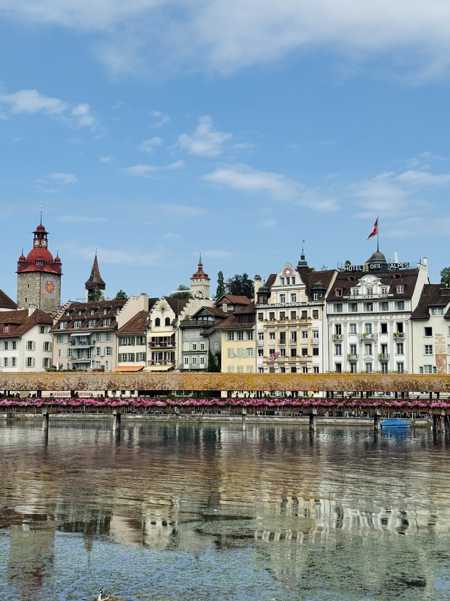 Chapel Bridge (Kapellbrücke) in Lucerne Switzerland
