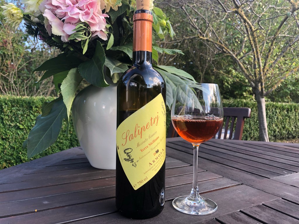 Orange Wein aus Sizilien