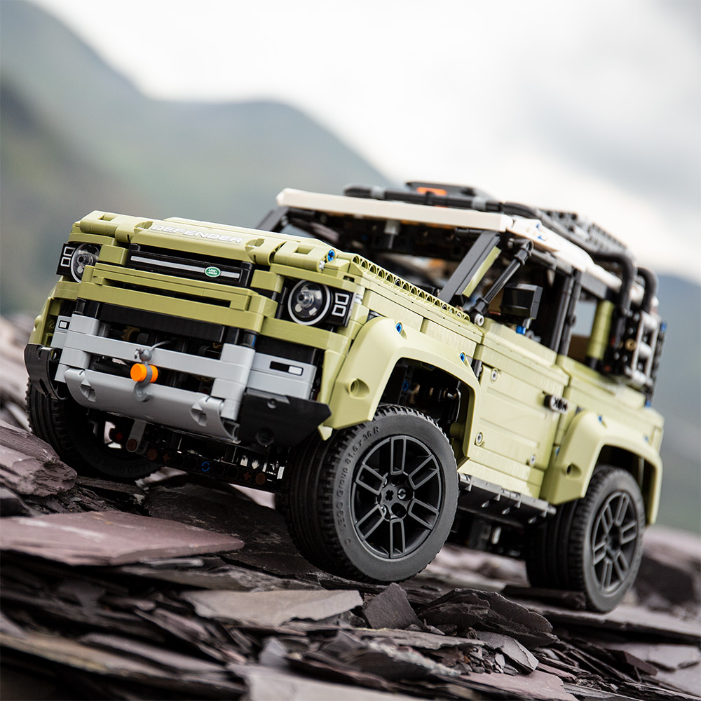 Land Rover Defender Lego (1)