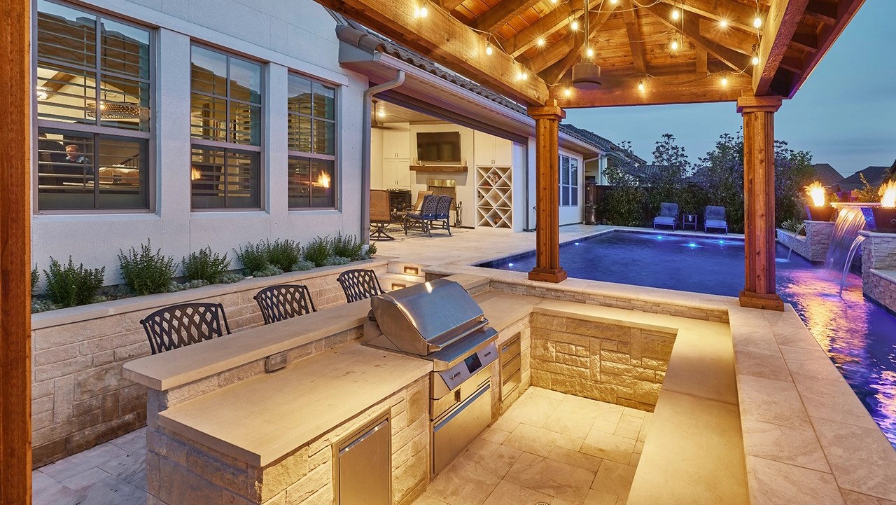 Weisz Selection - recessed outdoor kitchen