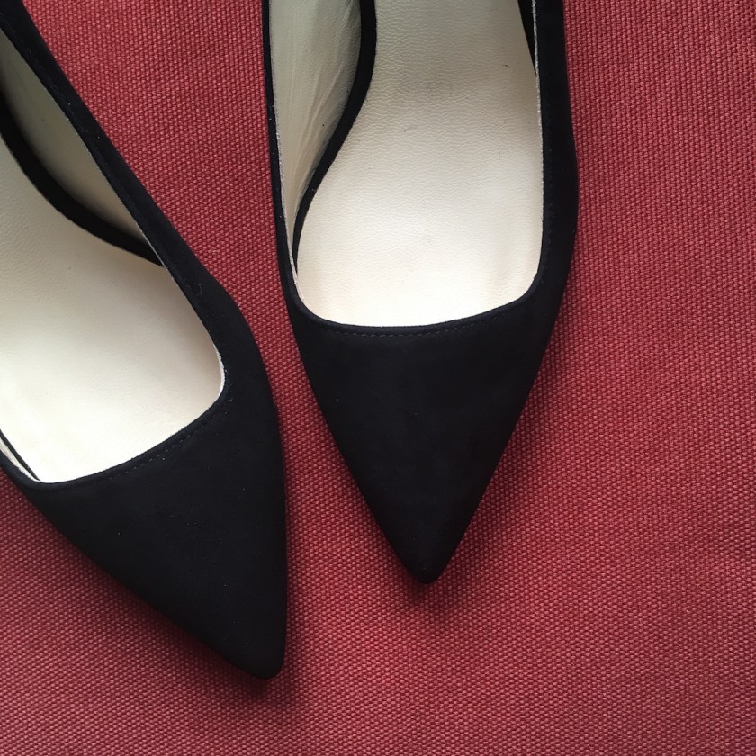 everlane kitten heel