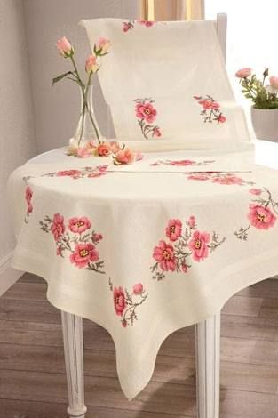 En Guzel Islemeli Masa Ortusu Modelleri Ile Salon Dekorasyonunuzu Siklastirabilirsiniz