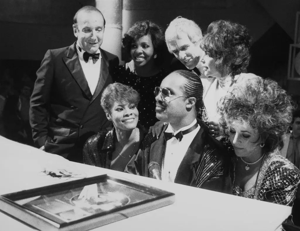 Clive Davis First Wife