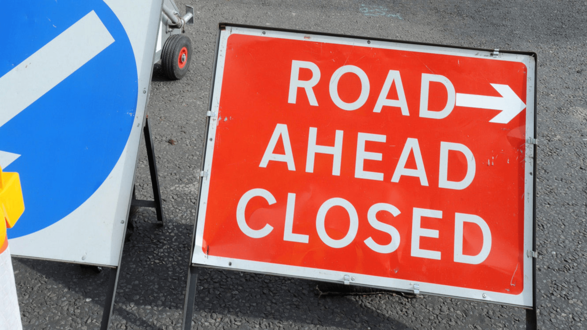 A1M Southbound Closed: Field Fire Causes Chaos | Diversion Routes (2026)