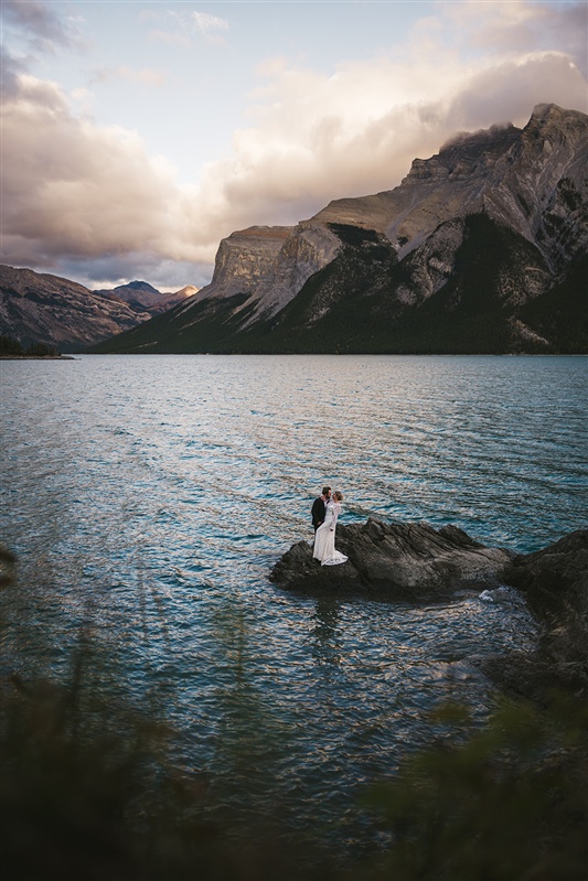 9-25-2 - Lake Minnewanka Banff Canada Elopement