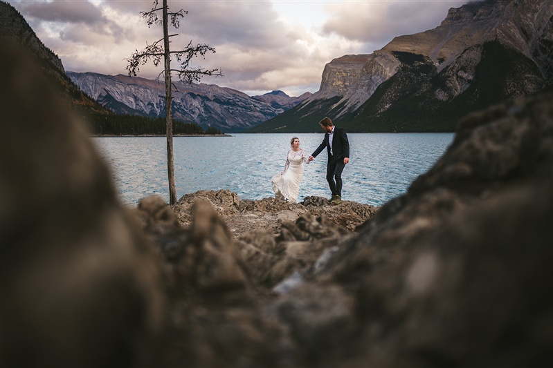 9-25-2 - Lake Minnewanka Banff Canada Elopement