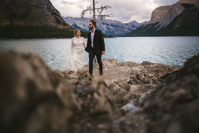 9-25-2 - Lake Minnewanka Banff Canada Elopement