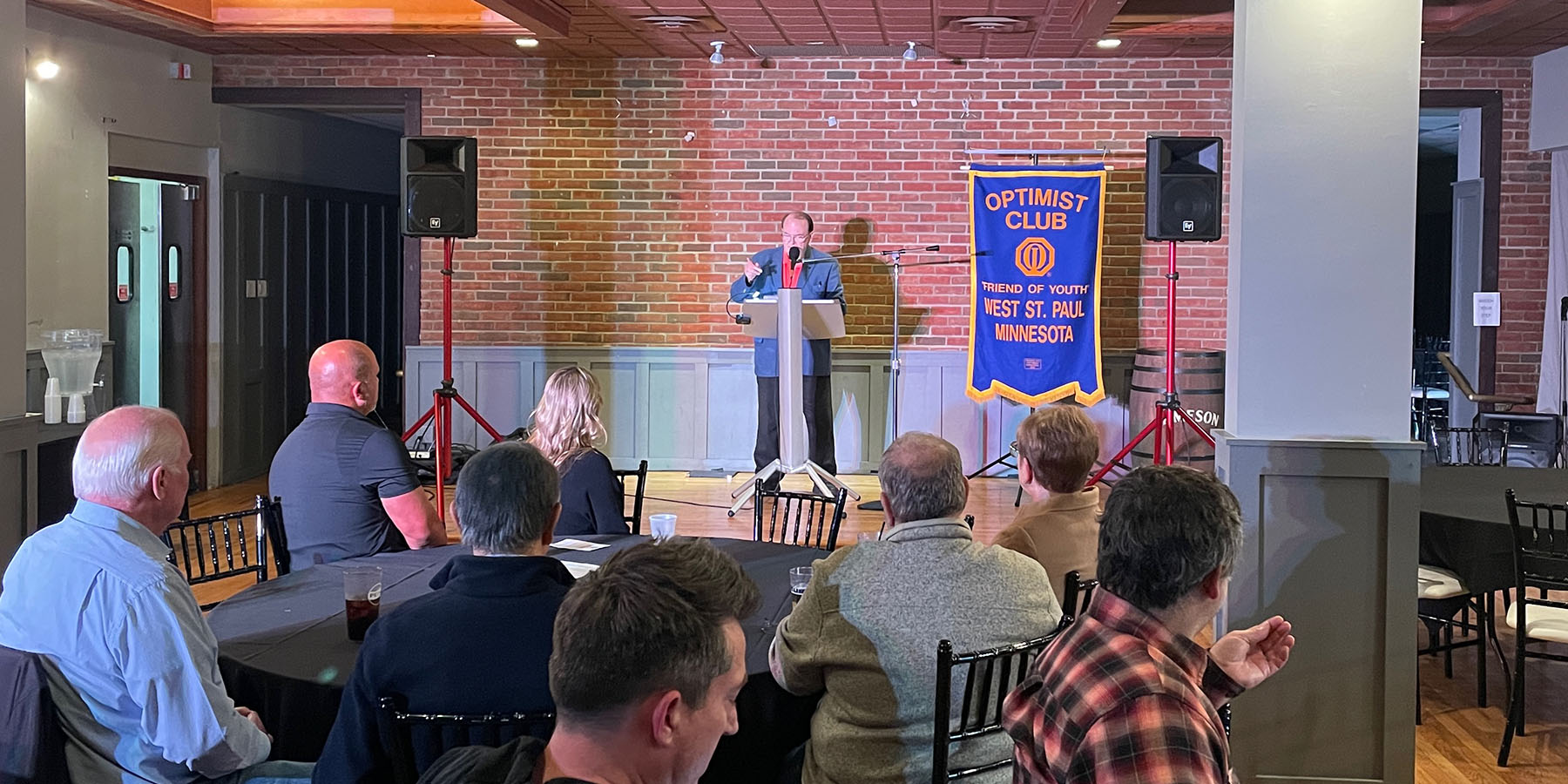 Chuck Spavin of the Optimist Club introducing the Candidate Wingding.