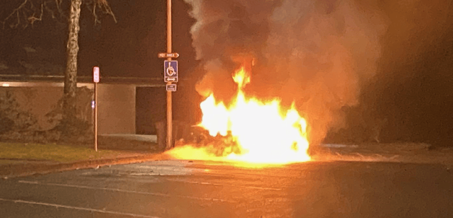 Scene of a car fire in the northbound I-5 Custer rest area (January 3, 2024). Photo courtesy of WSP