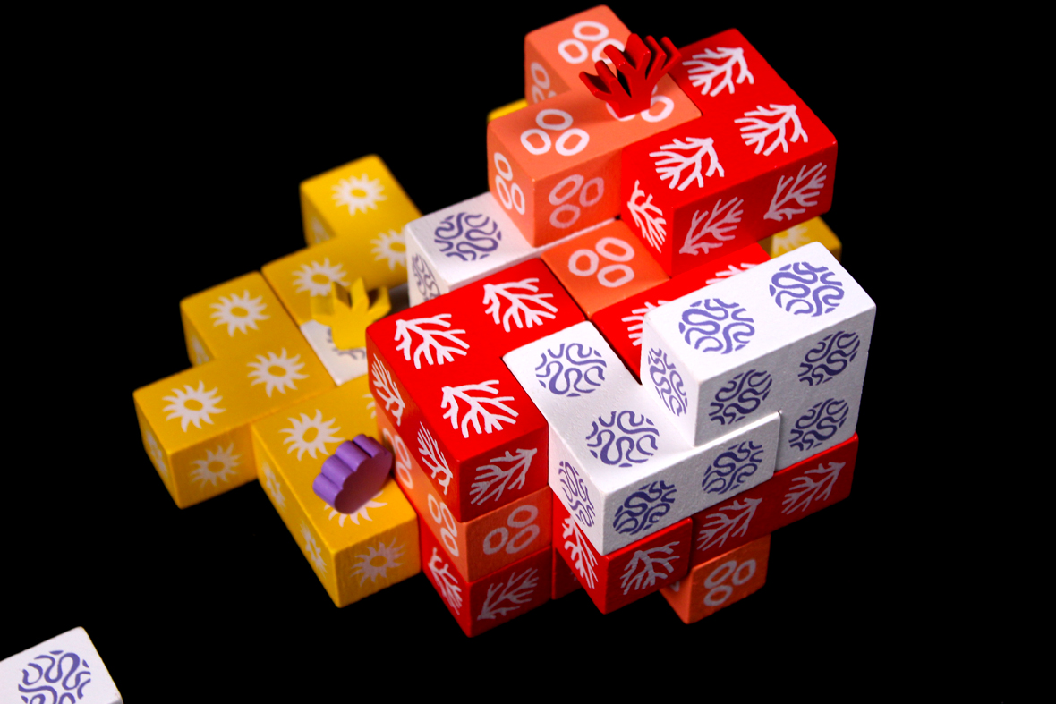 Coral Review: Beautiful 3D Abstract Stacking Strategy