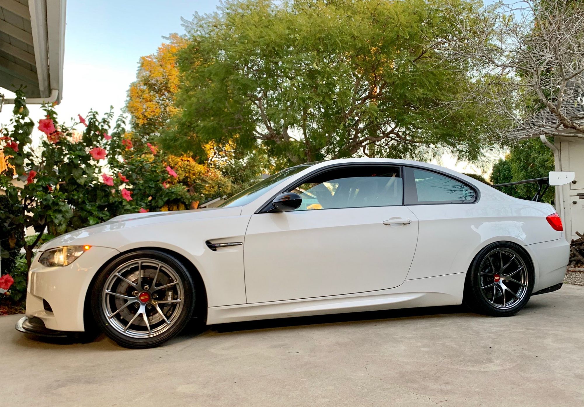 Bmw m3 e92 white bbs ri-a