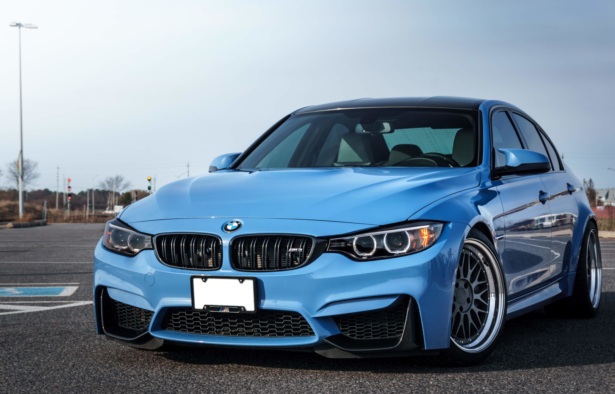 Bmw m3 f80 blue dpe rd22 wheel