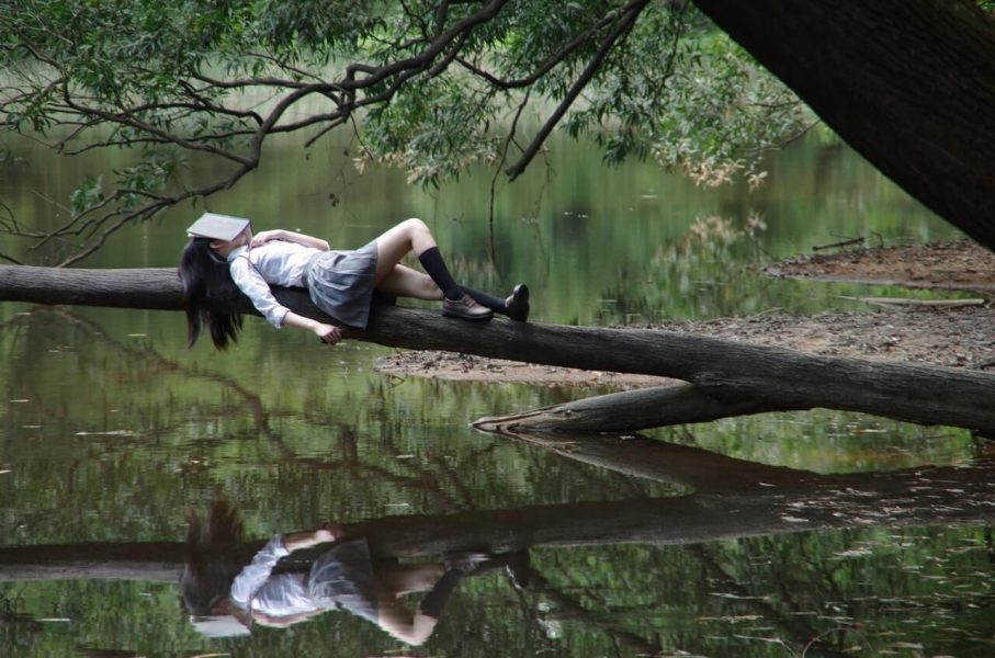 Getting enought sleep is essential to a healthy body.