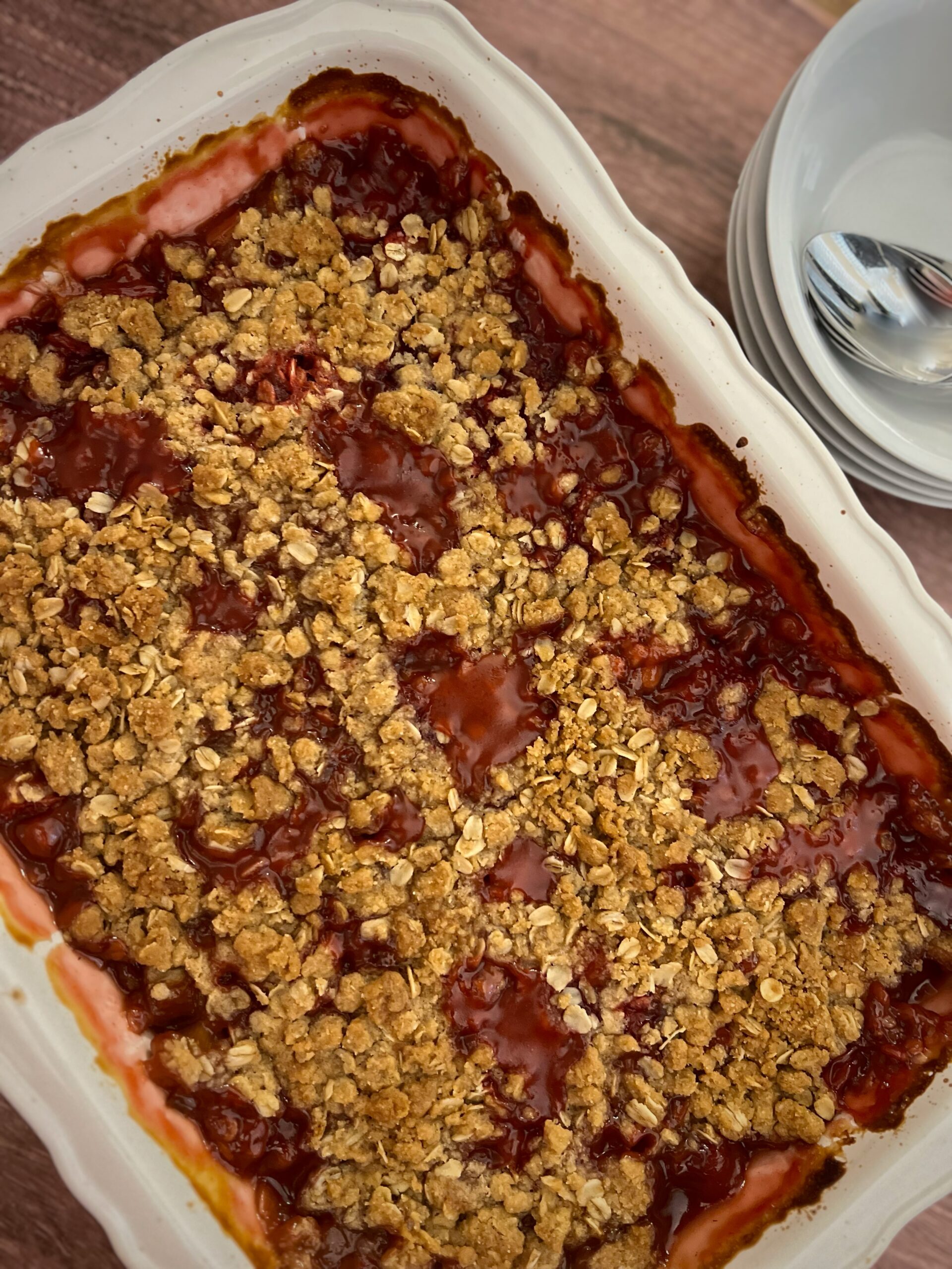 Springtime Strawberry Rhubarb Crisp