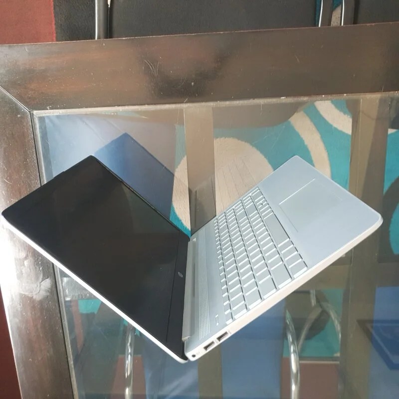 Hp 15-dy2xxx 11th Gen, Core i5-1135G7, 500GB SSD, 8GB RAM - White Falcon