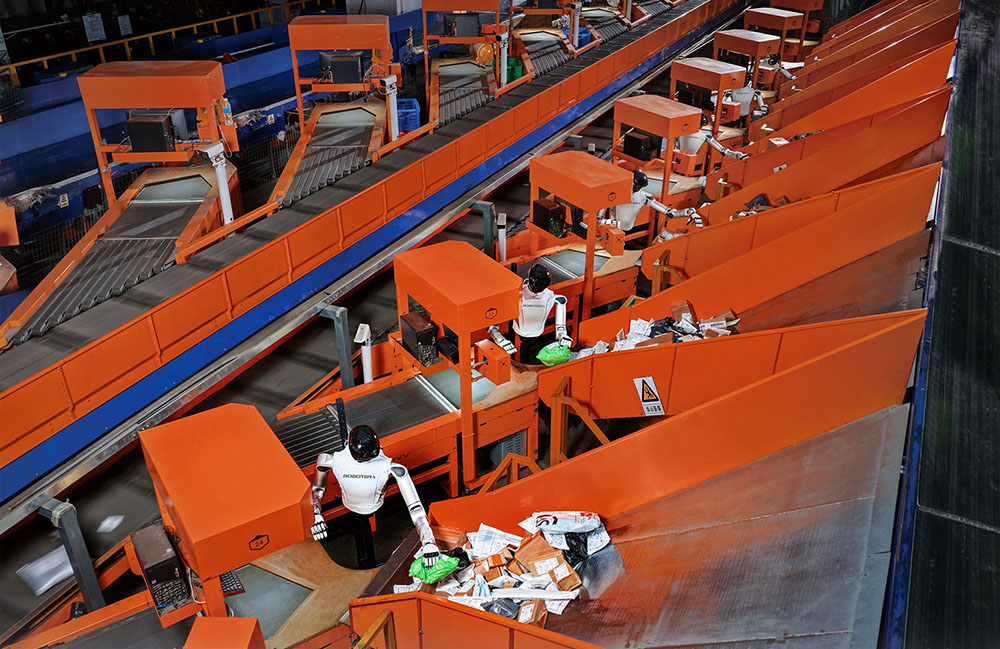 ROBOTERA M7 humanoid robot performing small parcel induction and sorting in a logistics environment.