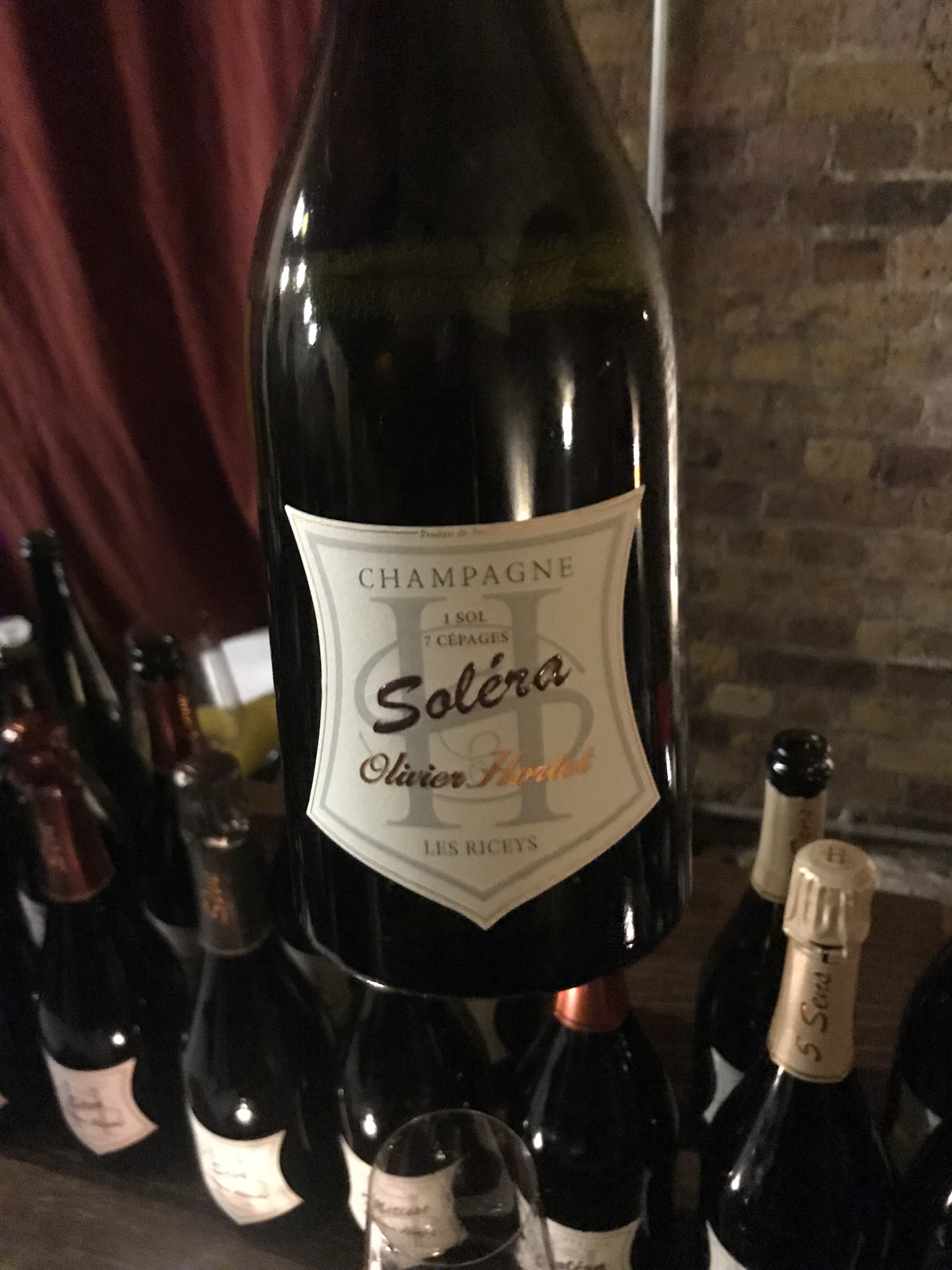 1D6B2FBF-E1F3-4C66-B7DE-B2C2F2369CE5