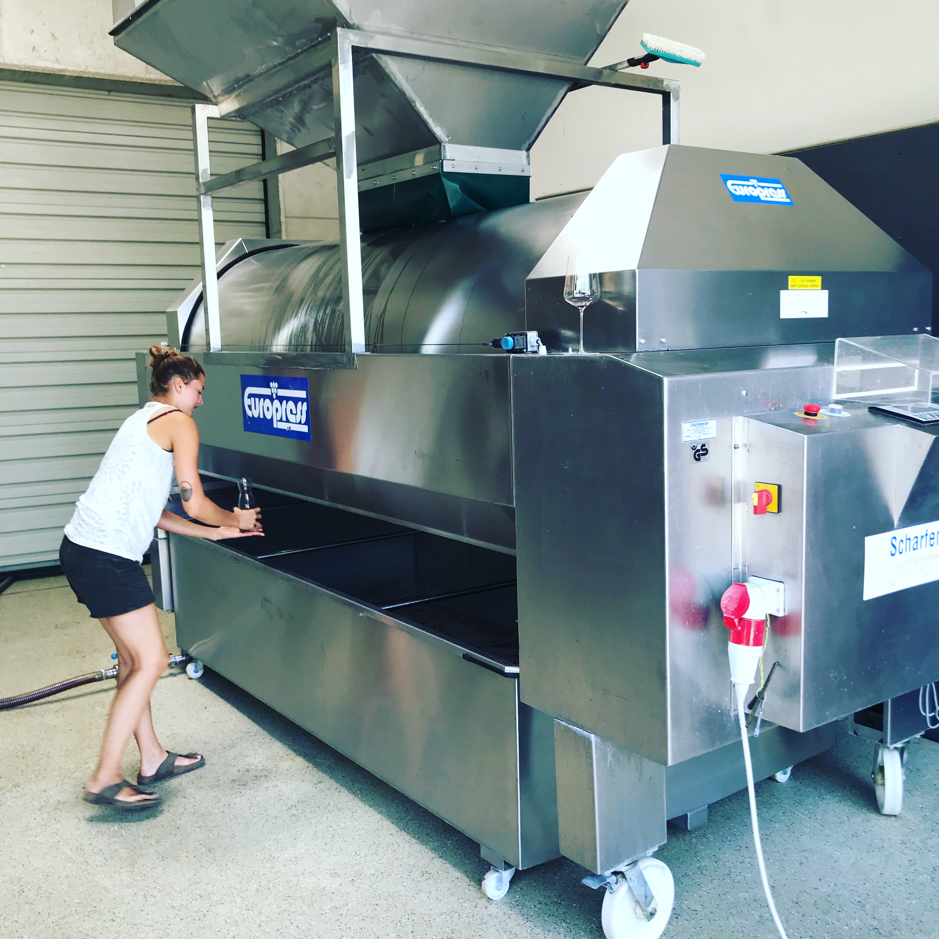 CA5B1AEA-EC50-426D-97EA-DB044DCB446B