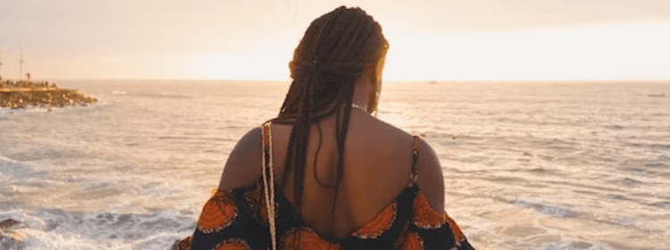 Top 9 protective hairstyles for locs (with benefits)