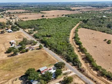 Medina Trails community in Devine, TX