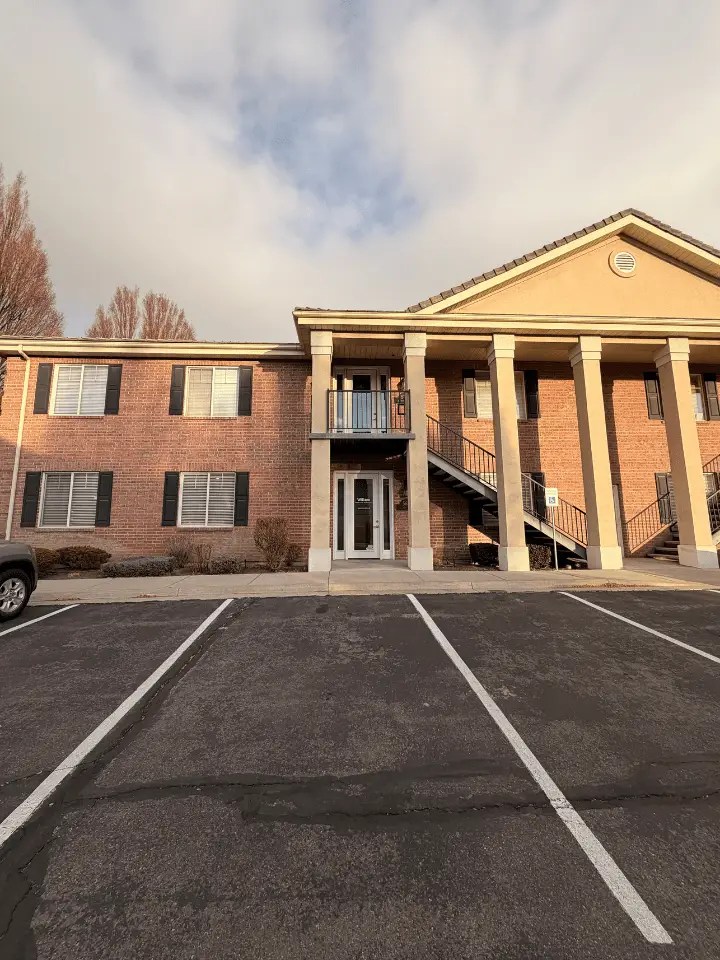 Trauma therapist in Orem providing play therapy for children and families