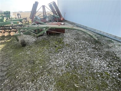 Tow between hitch