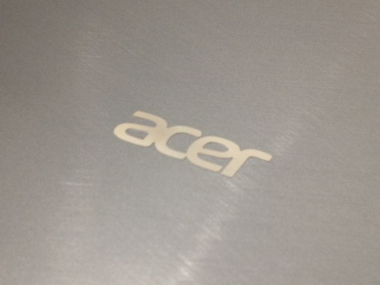 acer Aspire Switch 10 － 実機レビュー（その1・筐体編） - ウインタブ