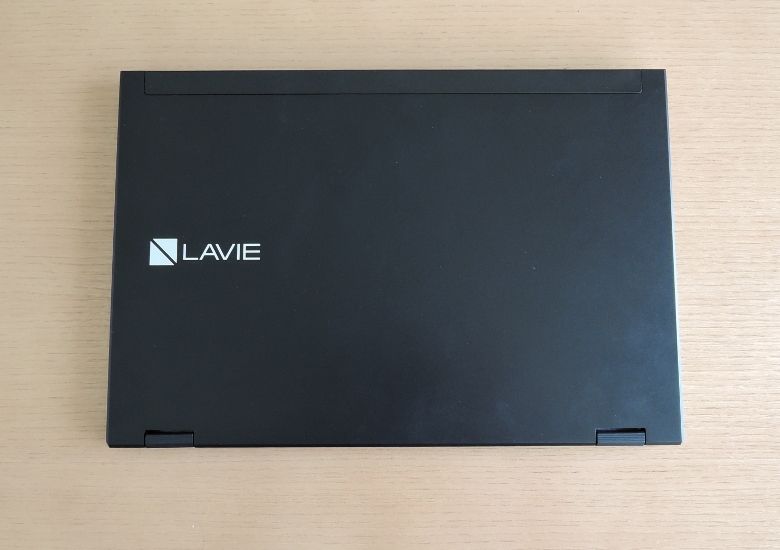 NEC LAVIE Direct HZ（Hybrid ZERO） － 超軽量！ごく普通に使えて実は