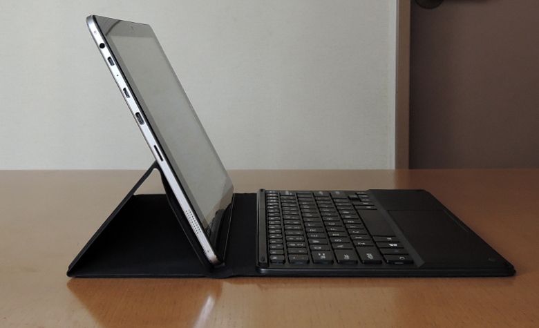 Chuwi Hi 10 Plus － 10.8インチ、Windows / Remixのデュアルブート機
